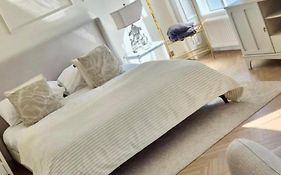 'Blair' In Apartnest Auchterarder